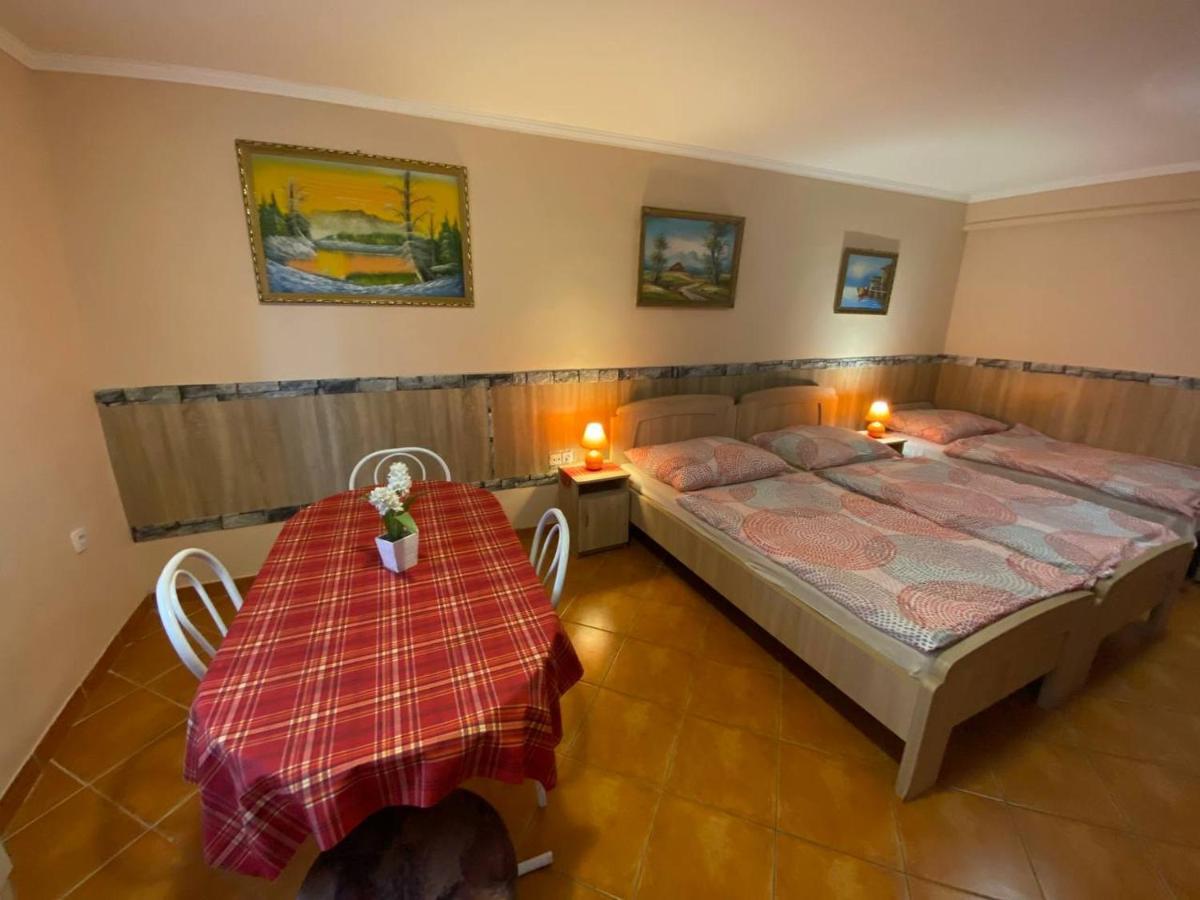Hajnal Apartman Hajdúszoboszló Exterior foto