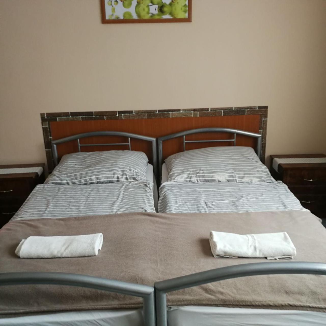 Hajnal Apartman Hajdúszoboszló Exterior foto