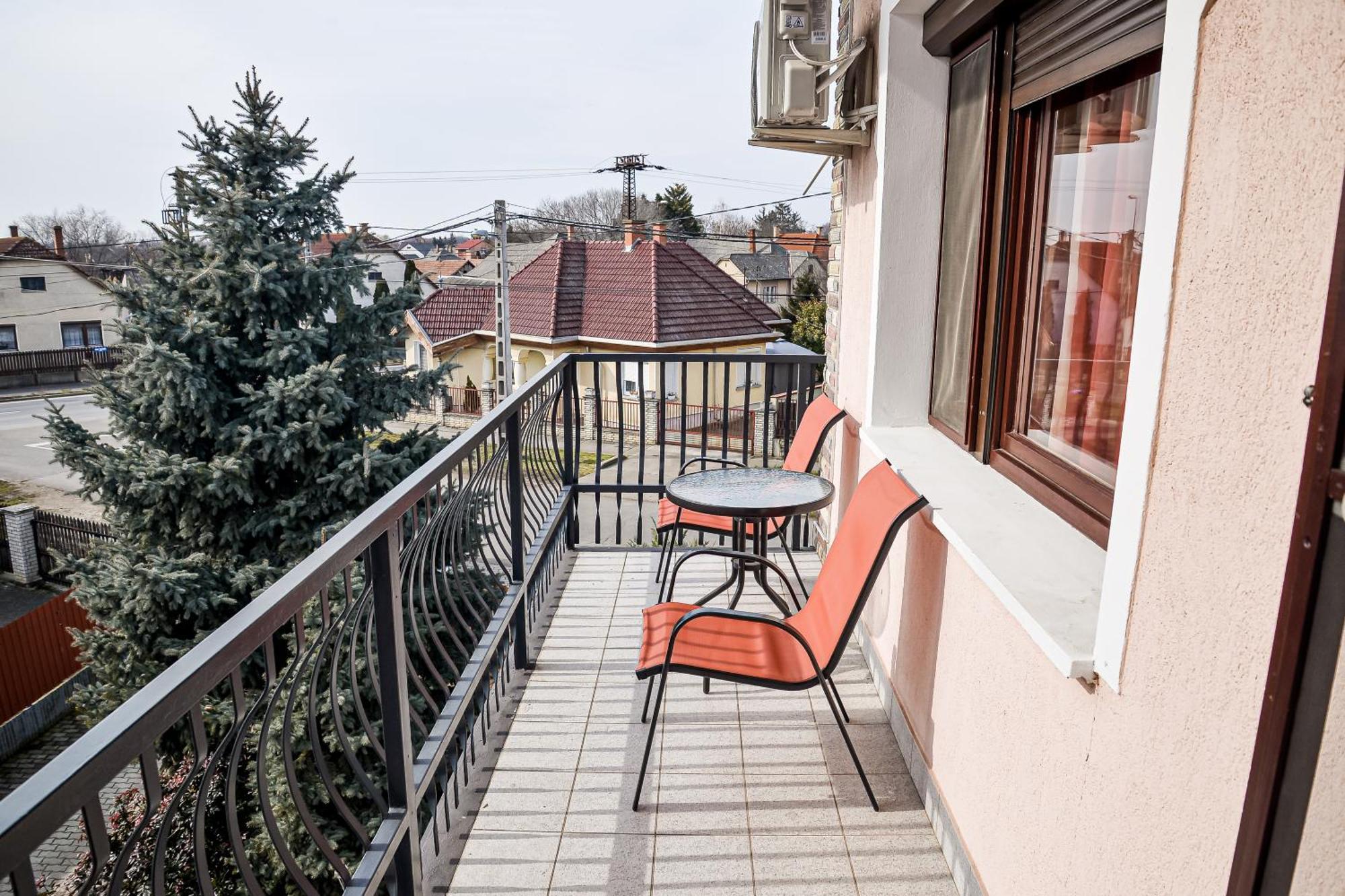 Hajnal Apartman Hajdúszoboszló Exterior foto